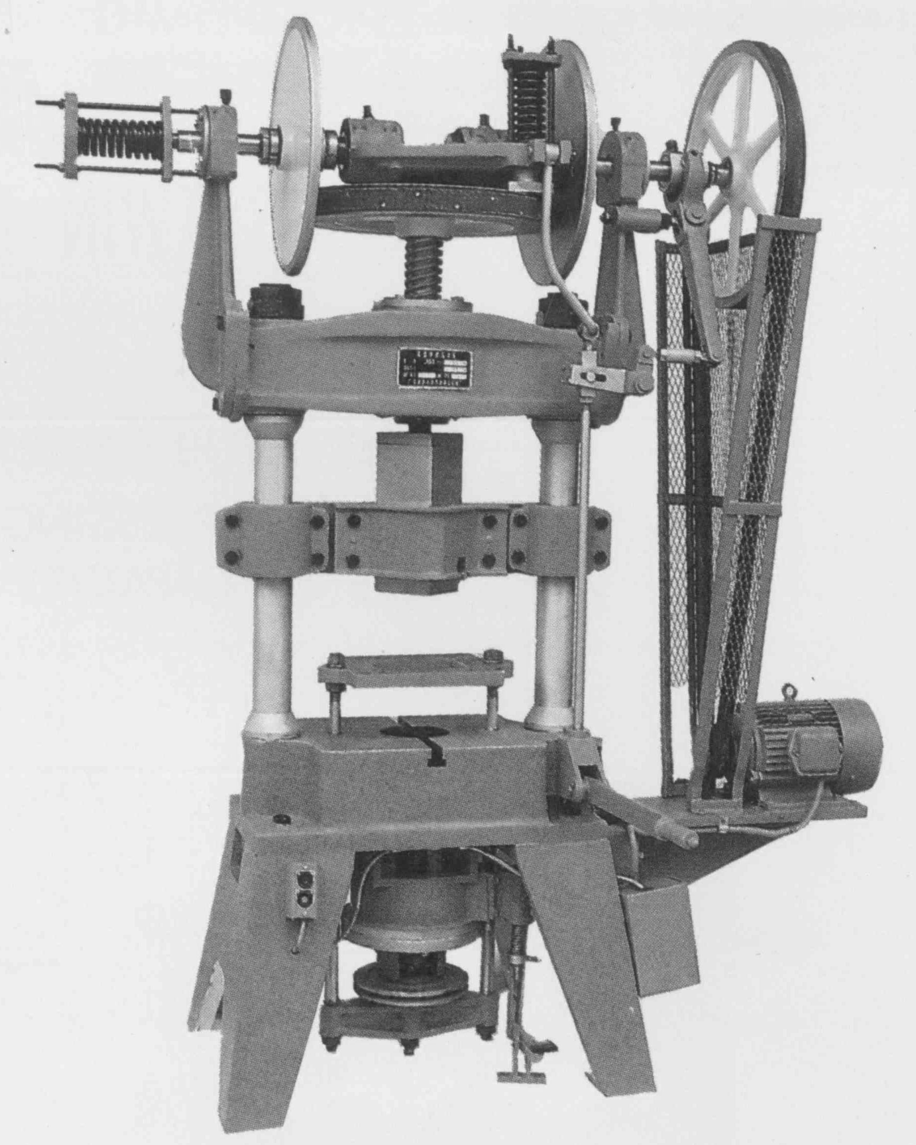 J93-15A型双盘摩擦压砖机